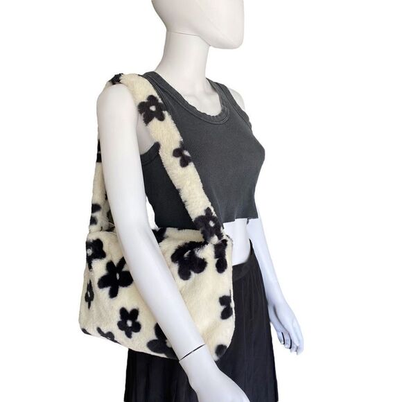 y2k fluffy floral shoulder bag - Picture 2 of 5